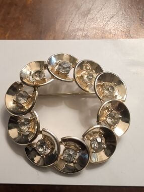 Corocraft Brooch Pin Rare Pat.Pending gold tone faux diamonds rhinestone circle